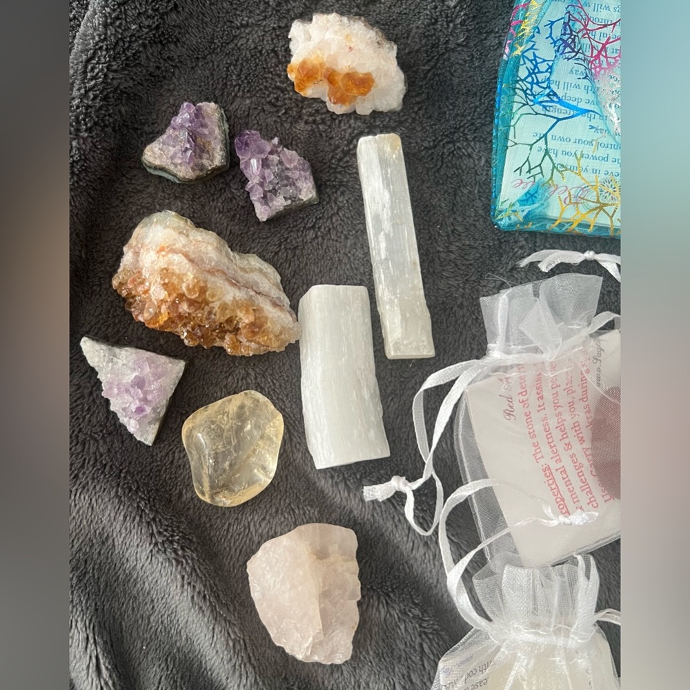Crystal Lot - Picture 4 of 5
